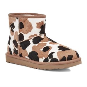 Cowhide ugg size 8 womens